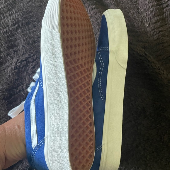 Vans Blue Suede Shoes EUC men’s 8.5 or women’s 10 - Picture 5 of 7